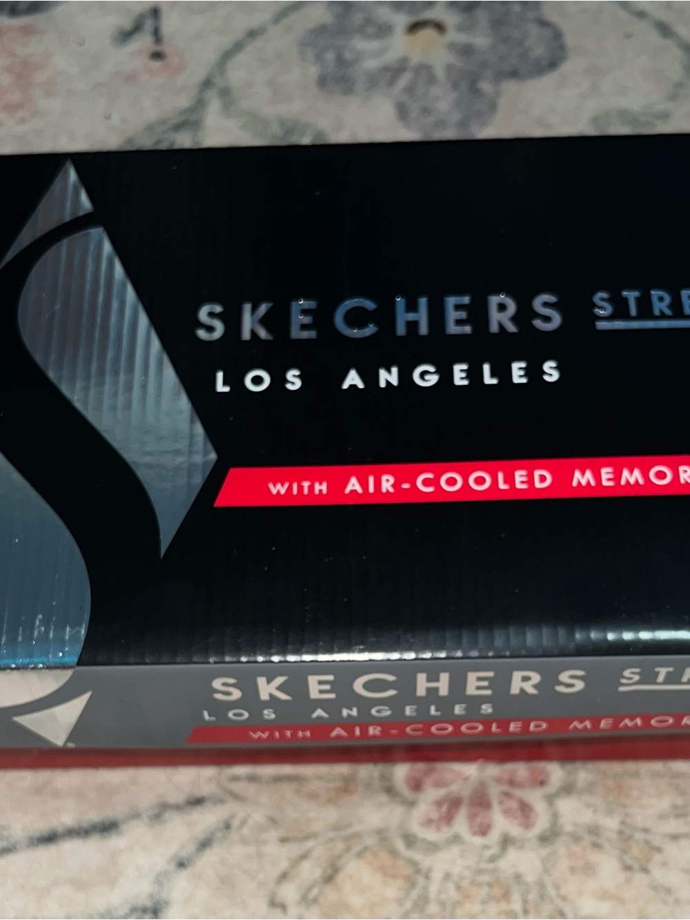 Skechers Women’s Stand on Air Sneakers - Picture 10 of 10